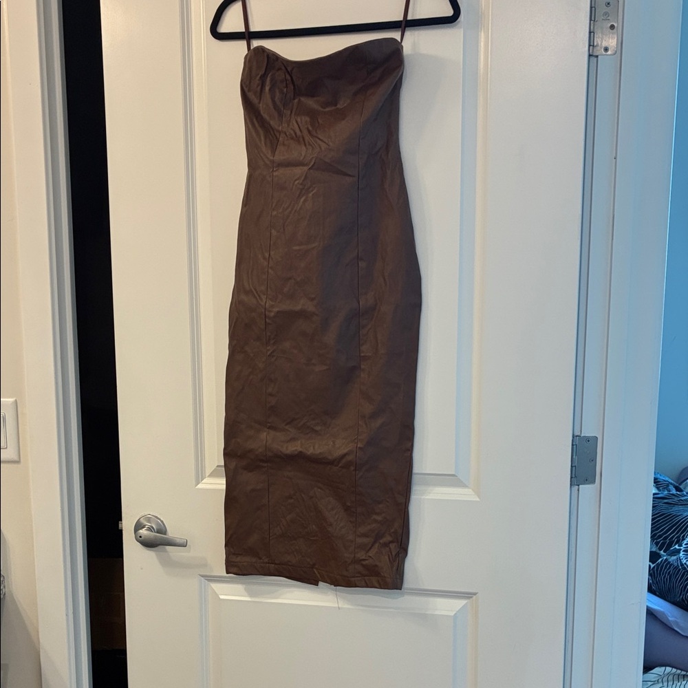Chic Strapless Brown Dress